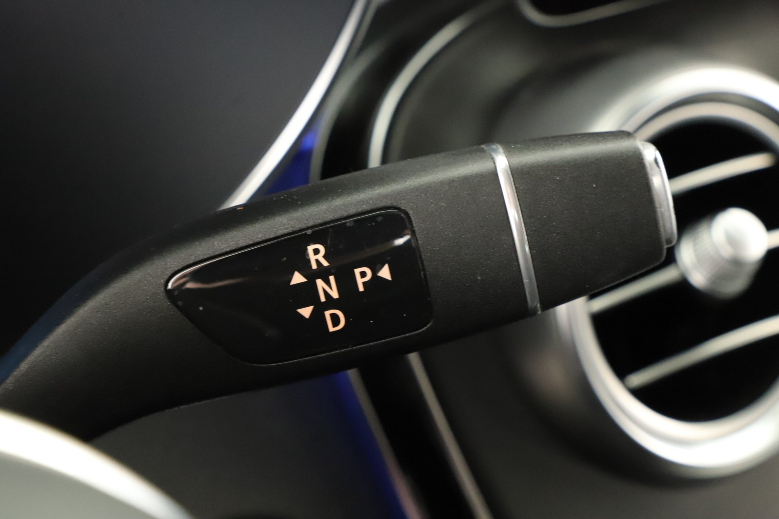 Mercedes-Benz GLC - 2020