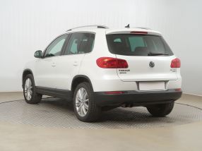 Volkswagen Tiguan - 2014