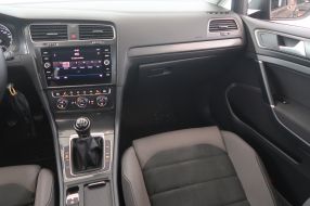 Volkswagen Golf - 2019