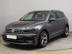 Volkswagen Tiguan - 2020