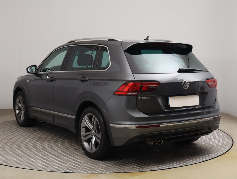 Volkswagen Tiguan, 2020