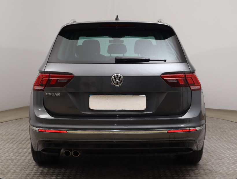 Volkswagen Tiguan, 2020