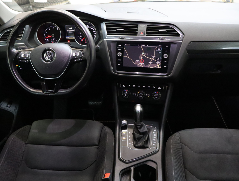 Volkswagen Tiguan, 2020