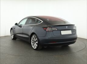 Tesla Model 3 - 2019