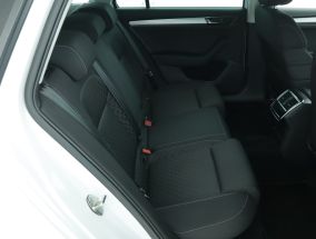 Škoda Superb - 2022