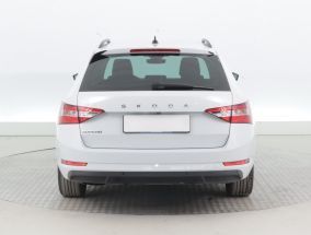 Škoda Superb - 2022