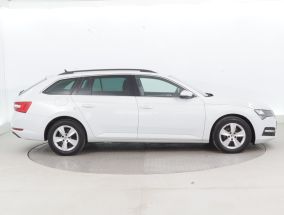 Škoda Superb - 2022