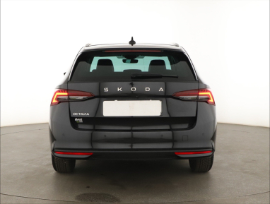 Škoda Octavia - 2024