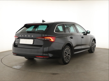 Škoda Octavia - 2024