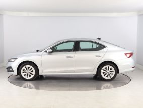 Škoda Octavia - 2023