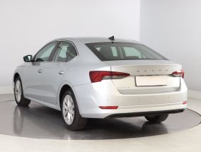 Škoda Octavia - 2023