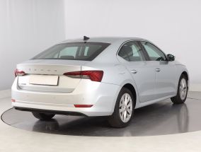 Škoda Octavia - 2023