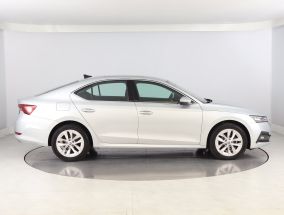 Škoda Octavia - 2023