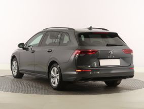 Volkswagen Golf - 2023