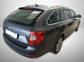 Škoda Superb - 2015
