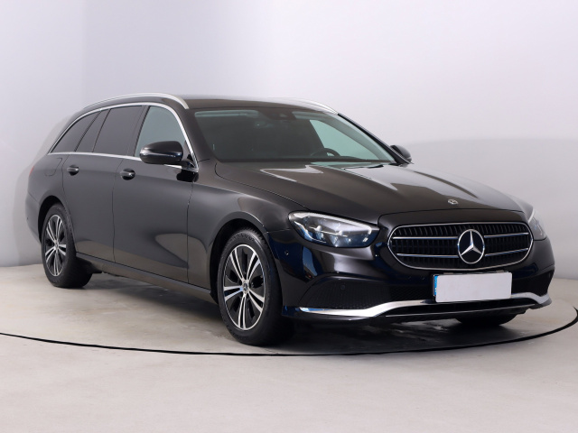 Mercedes-Benz E 2022