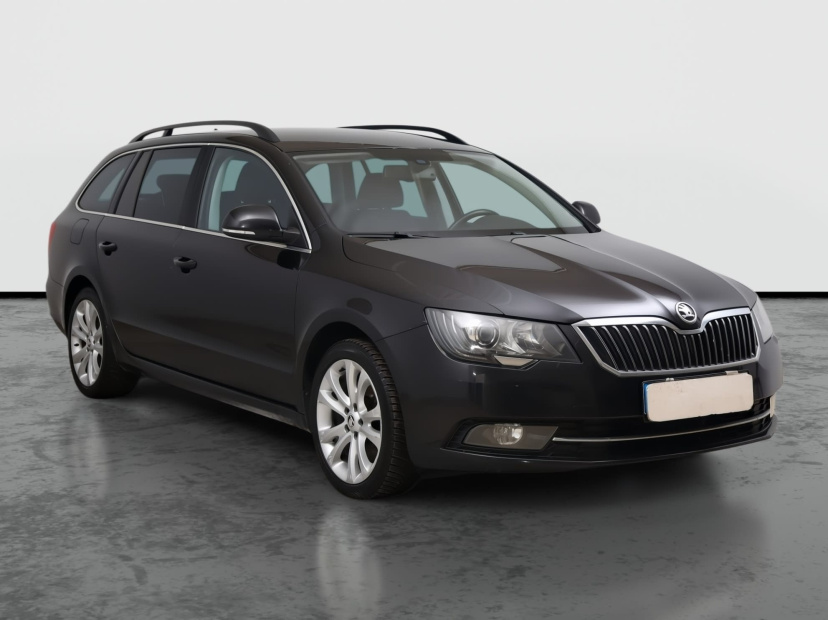 Škoda Superb, 2015