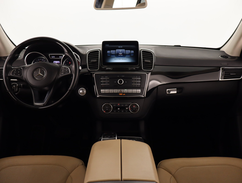 Mercedes-Benz GLS, 2016