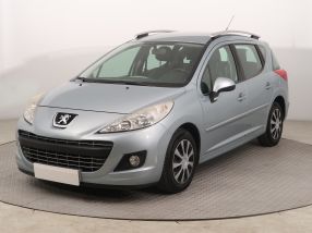 Peugeot 207 - 2012