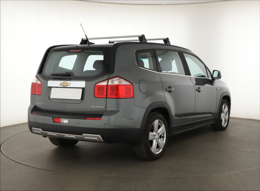 Chevrolet Orlando, 2011