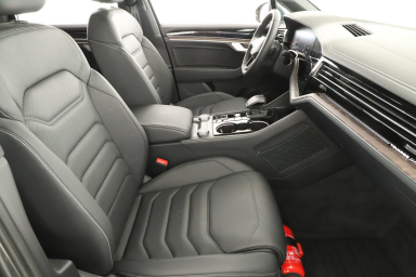 Volkswagen Touareg - 2025