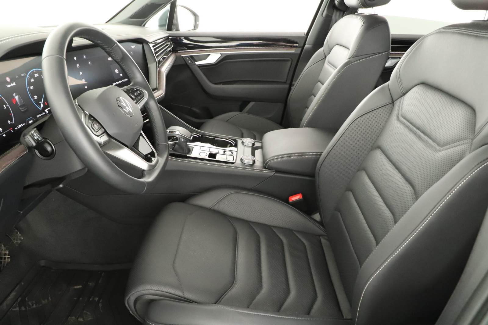 Volkswagen Touareg - 2025