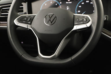 Volkswagen Touareg - 2025