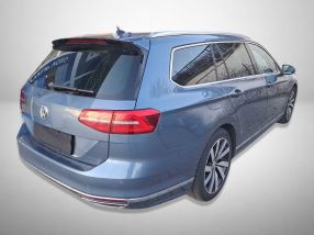 Volkswagen Passat - 2016