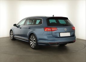 Volkswagen Passat - 2016