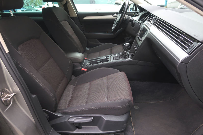 Volkswagen Passat, 2016