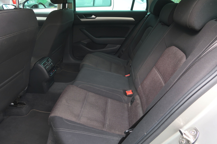 Volkswagen Passat, 2016