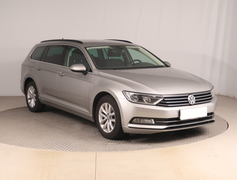 Volkswagen Passat, 2016