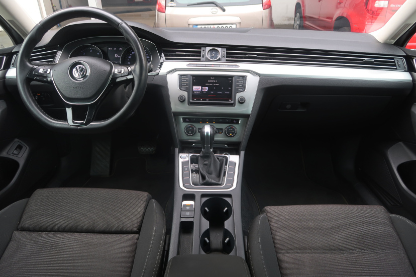 Volkswagen Passat, 2016
