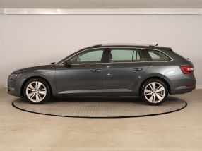 Škoda Superb - 2017