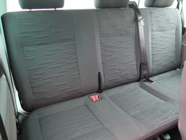 Volkswagen Caravelle - 2021