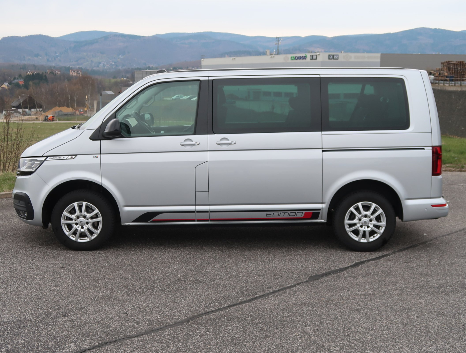 Volkswagen Caravelle - 2021