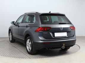 Volkswagen Tiguan - 2020