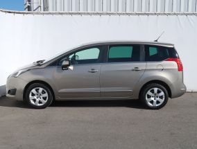 Peugeot 5008 - 2015