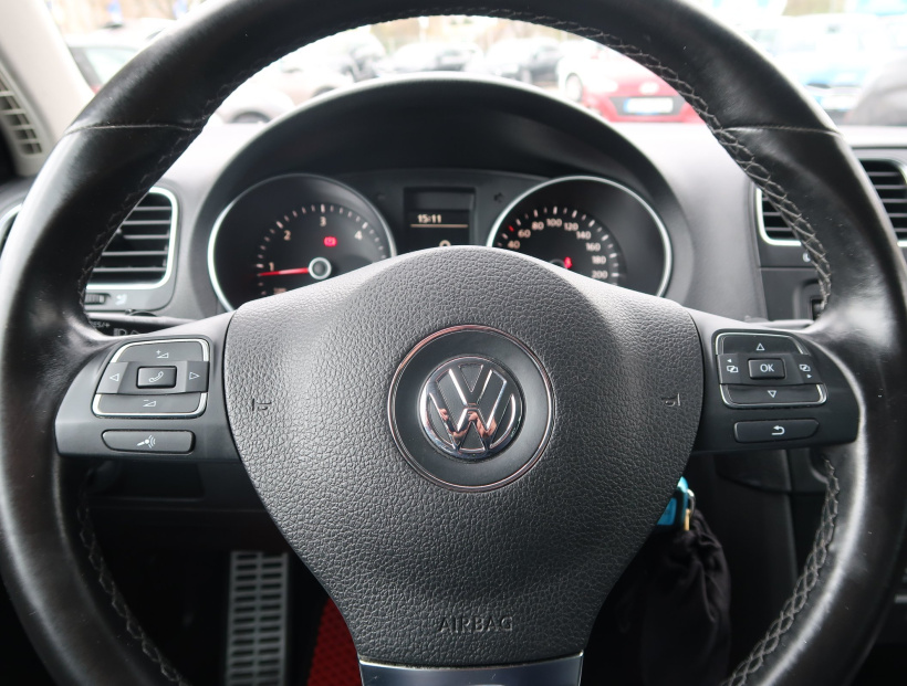 Volkswagen Golf, 2011