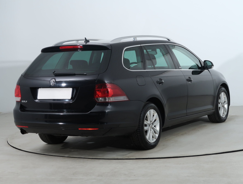 Volkswagen Golf, 2011