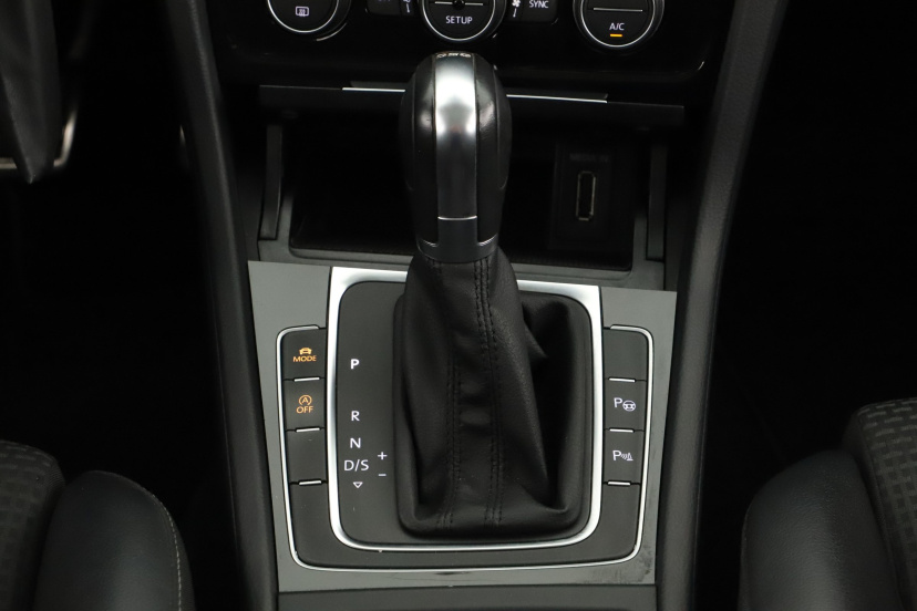 Volkswagen Golf, 2013