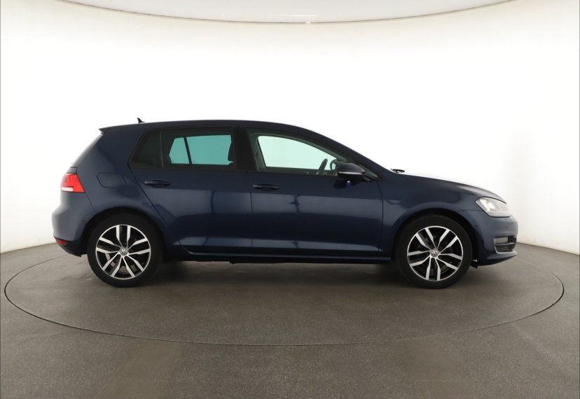 Volkswagen Golf, 2013