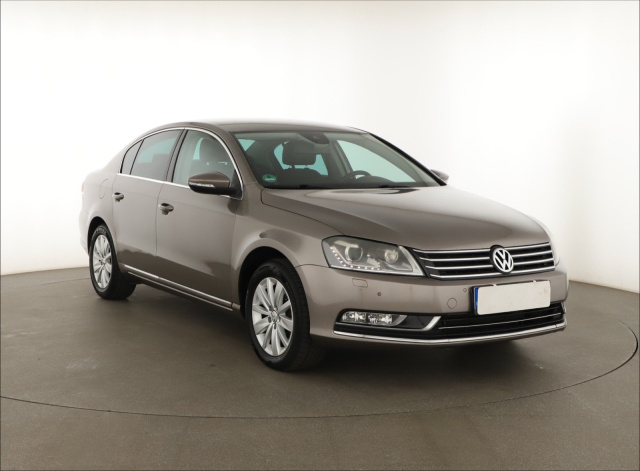 Volkswagen Passat 2011