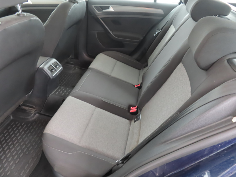 Volkswagen Golf, 2014