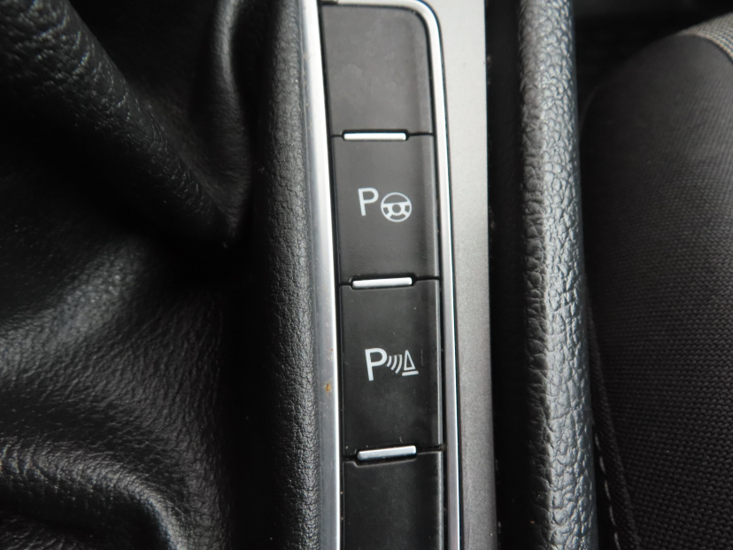 Volkswagen Golf, 2014