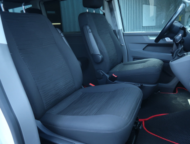 Volkswagen Caravelle - 2023