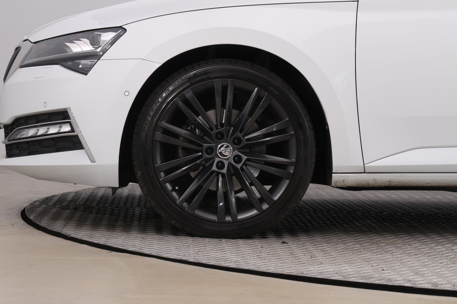 Škoda Superb - 2021