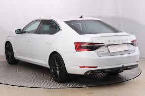 Škoda Superb - 2021