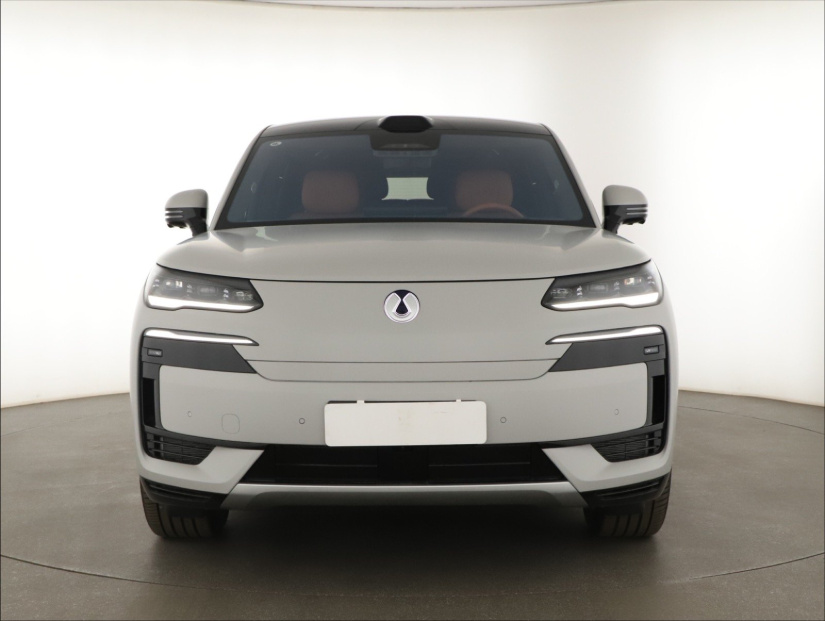 Denza N9, 2026
