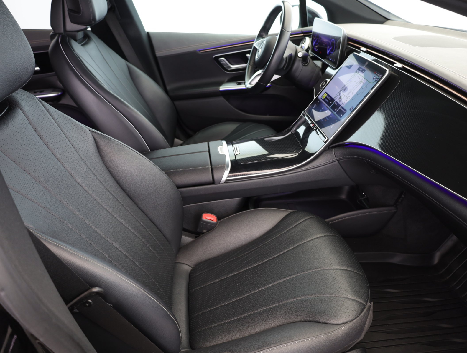 Mercedes-Benz EQE - 2024